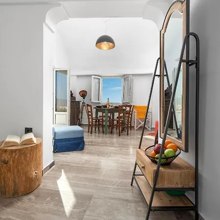 Sole D'oro Sunset & Caldera View Grand Villa *